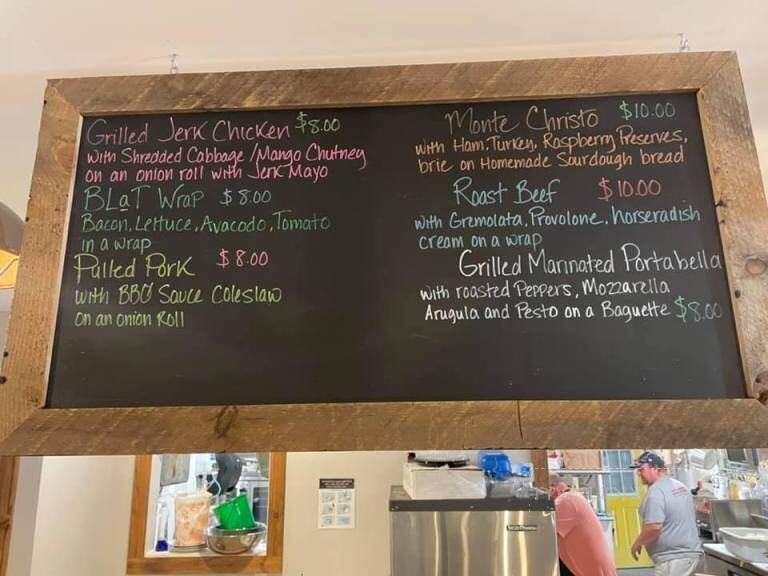 Bonnie and Clyde's Corner Market - Arlington, VT