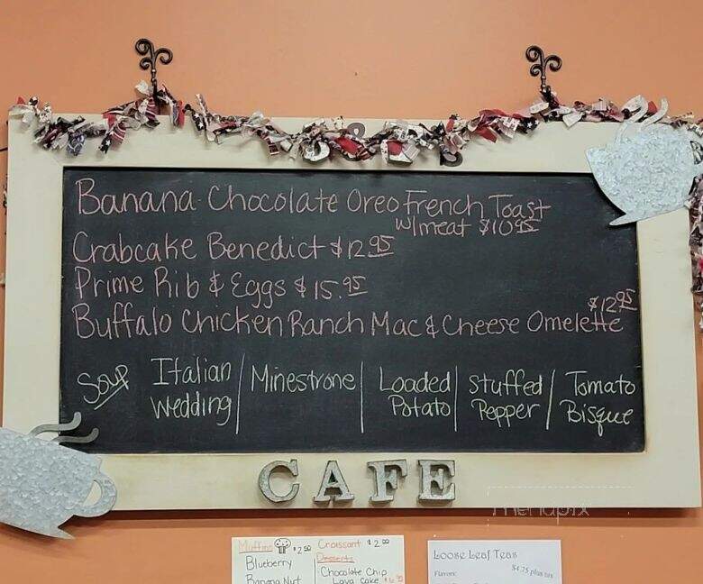 J & T's Family Cafe - Schenectady, NY