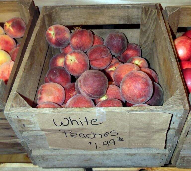 Apple Barn Country Bake Shop - Bennington, VT