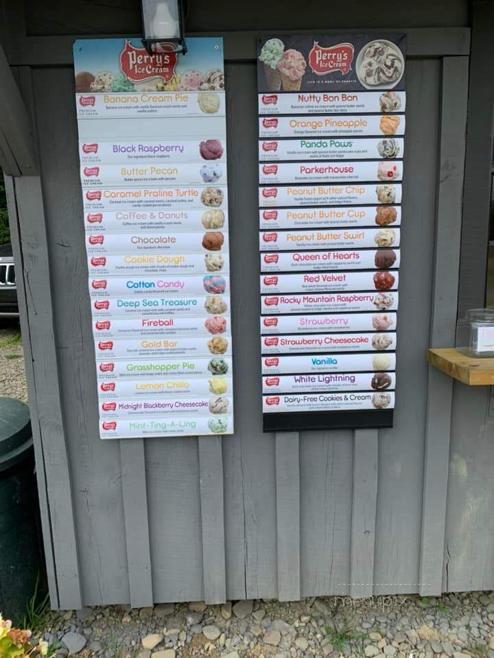 Lenny's Ice Cream Shack - Panama, NY